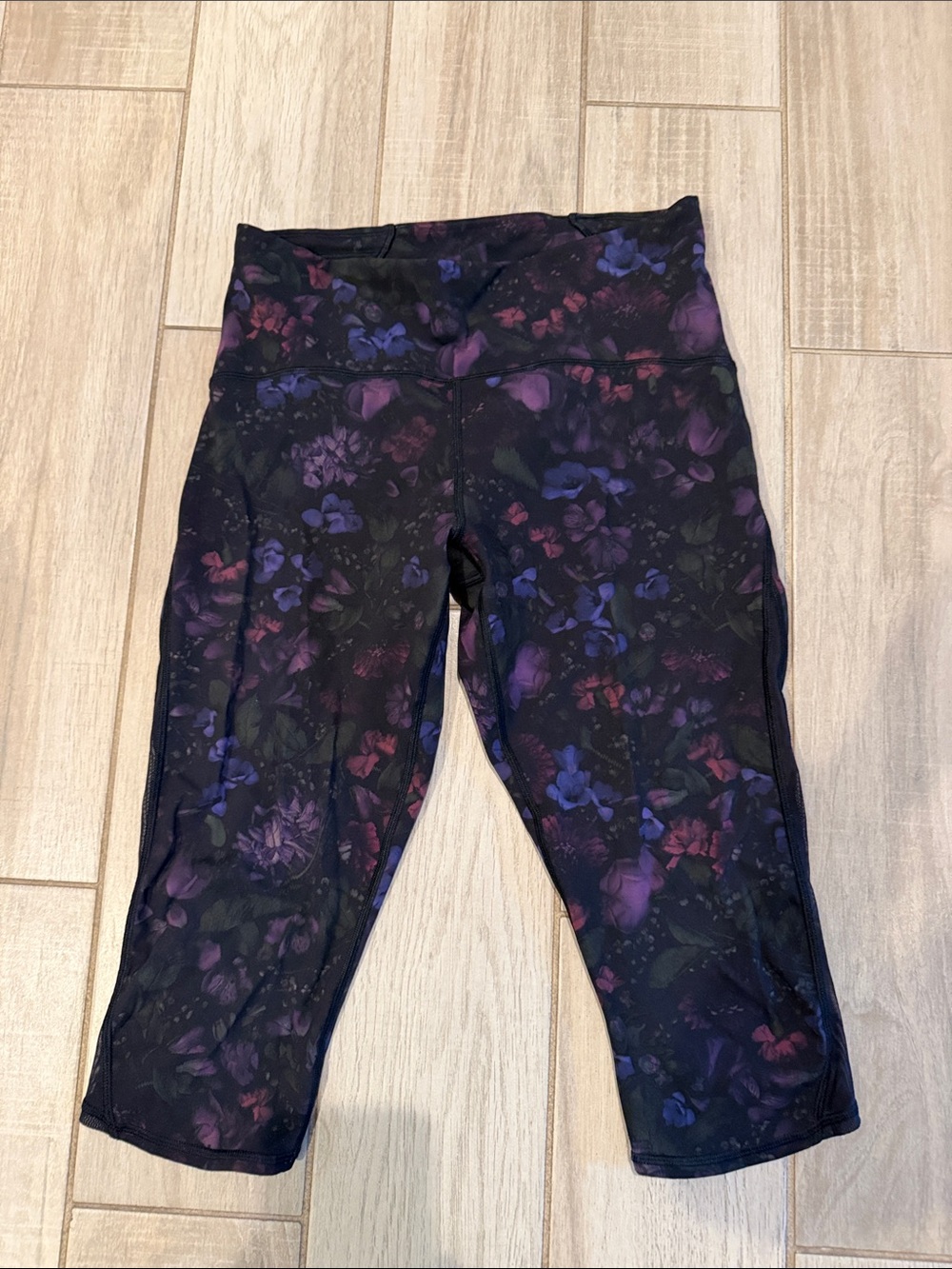 Lululemon cropped leggings